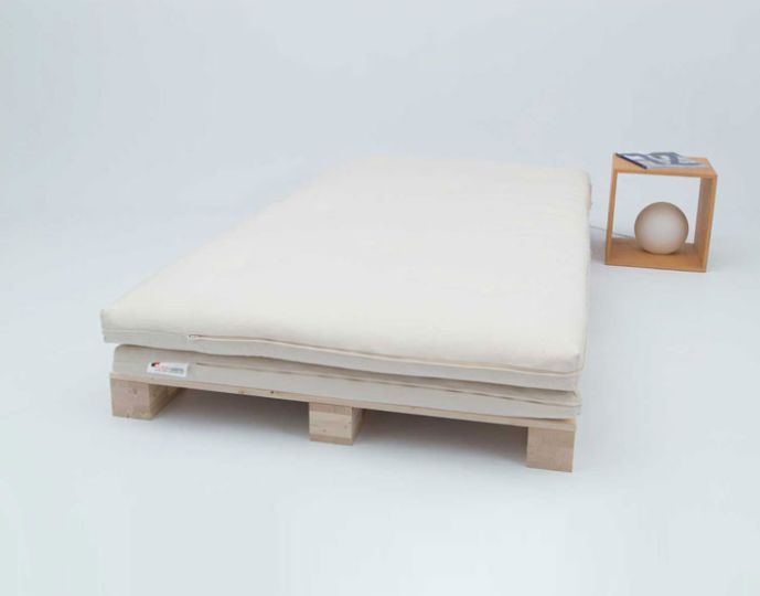 Bett Palette (3 Stk.) mit Twin Futon und Nachttisch